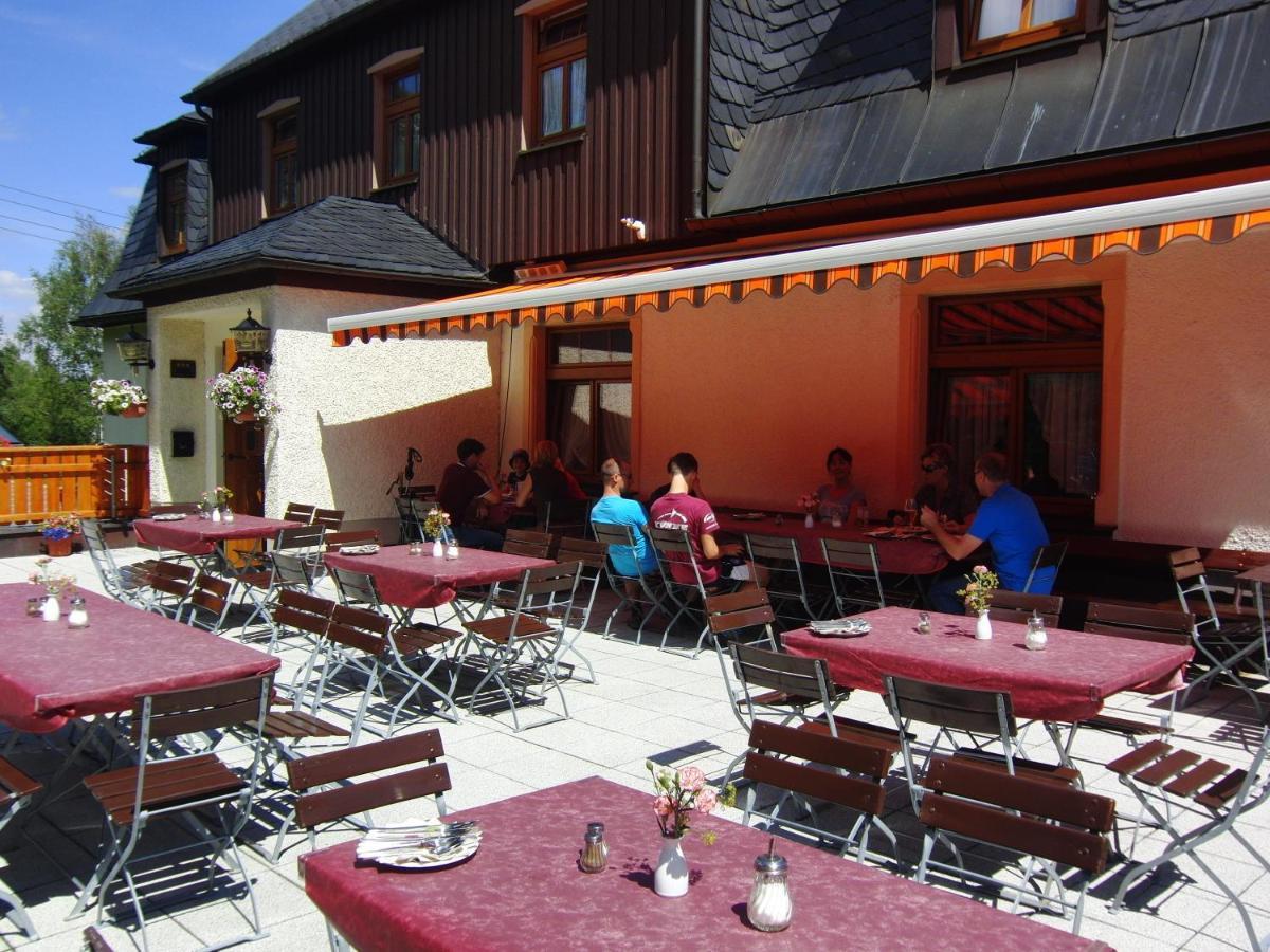 Hotel Vierenstrasse Neudorf  Екстериор снимка