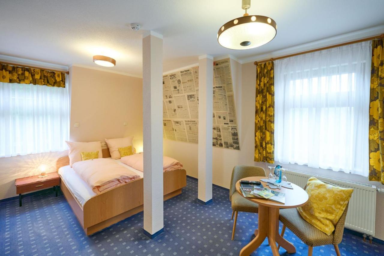 Hotel Vierenstrasse Neudorf  Екстериор снимка