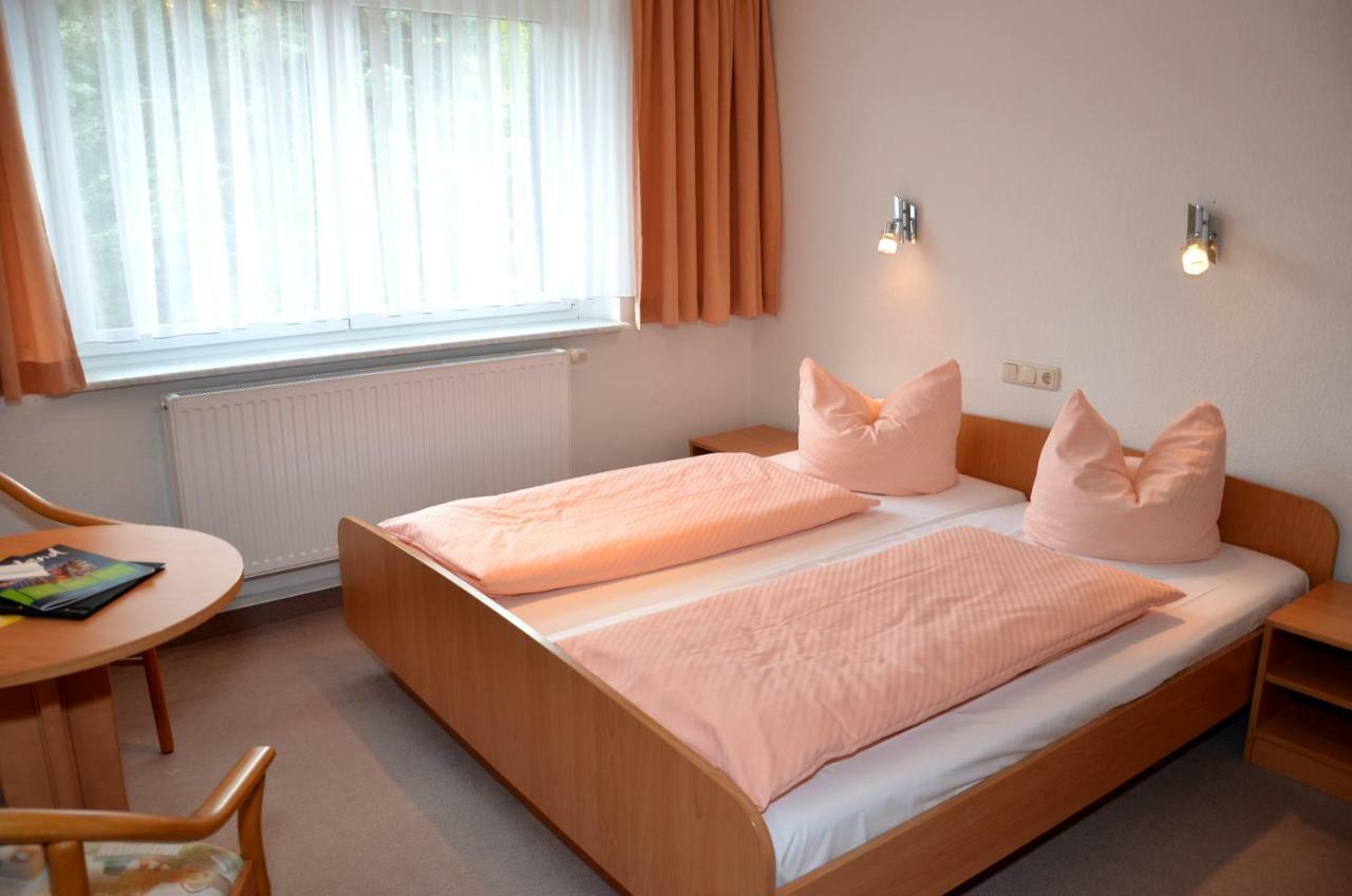 Hotel Vierenstrasse Neudorf  Екстериор снимка
