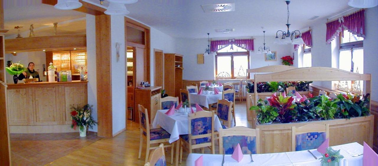 Hotel Vierenstrasse Neudorf  Екстериор снимка